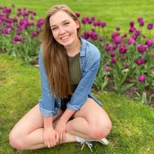 Meet your Posher, Lauren